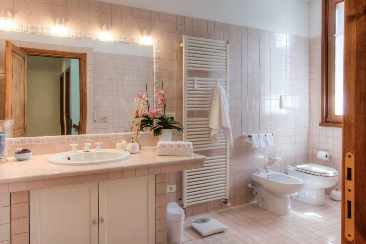 B&B Maison Il Melograno San Marino Bagian luar foto